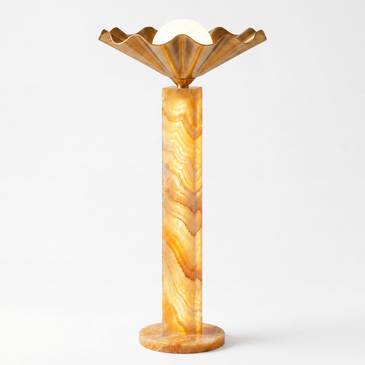 Fleur d’Onyx oniks lambader — yanarken, beyaz fon