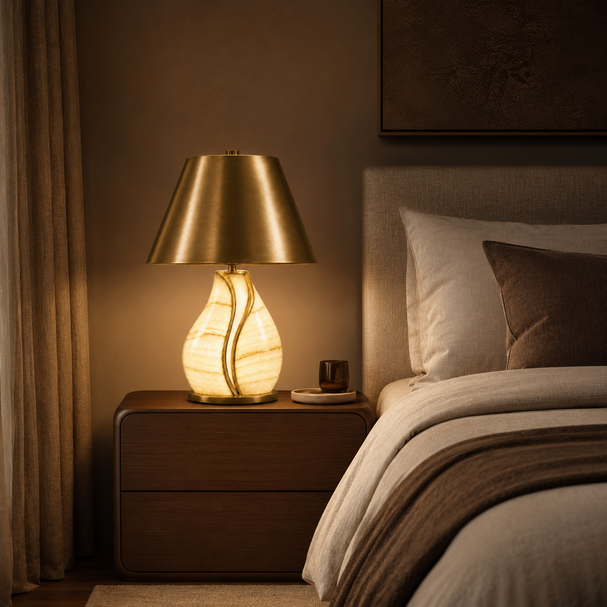 Luma Curve d’Onyx yatak başı lambası