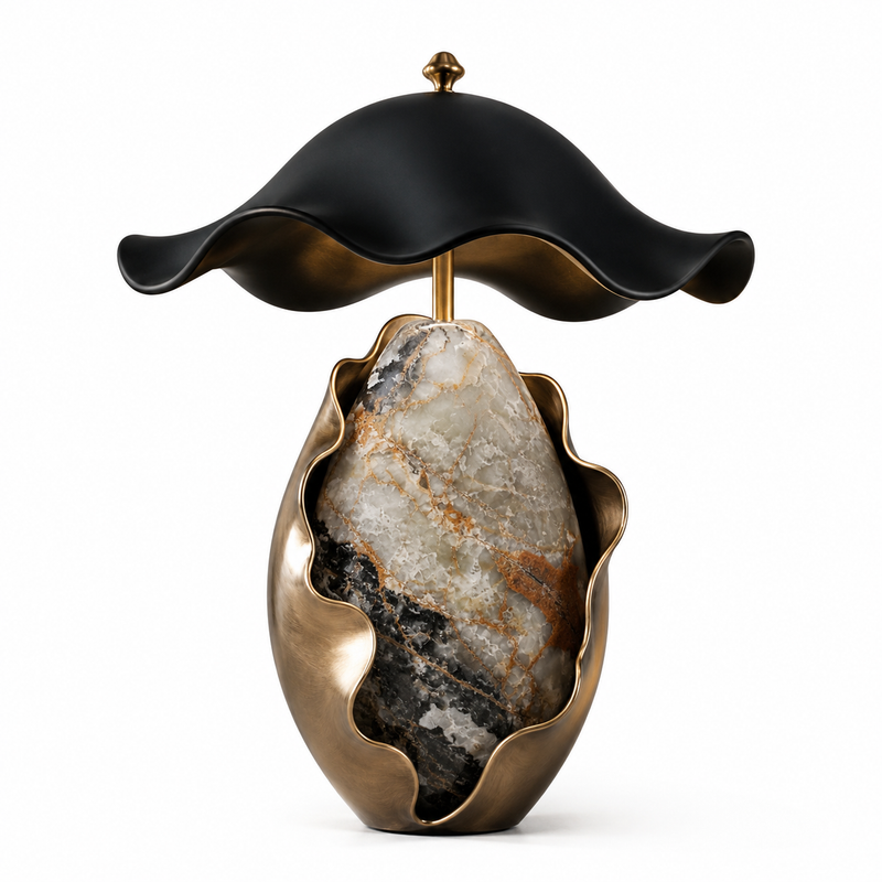 Ocean Shell d’Onyx mavi oniks ve bronz kabuk heykel lamba — sönük, beyaz fon